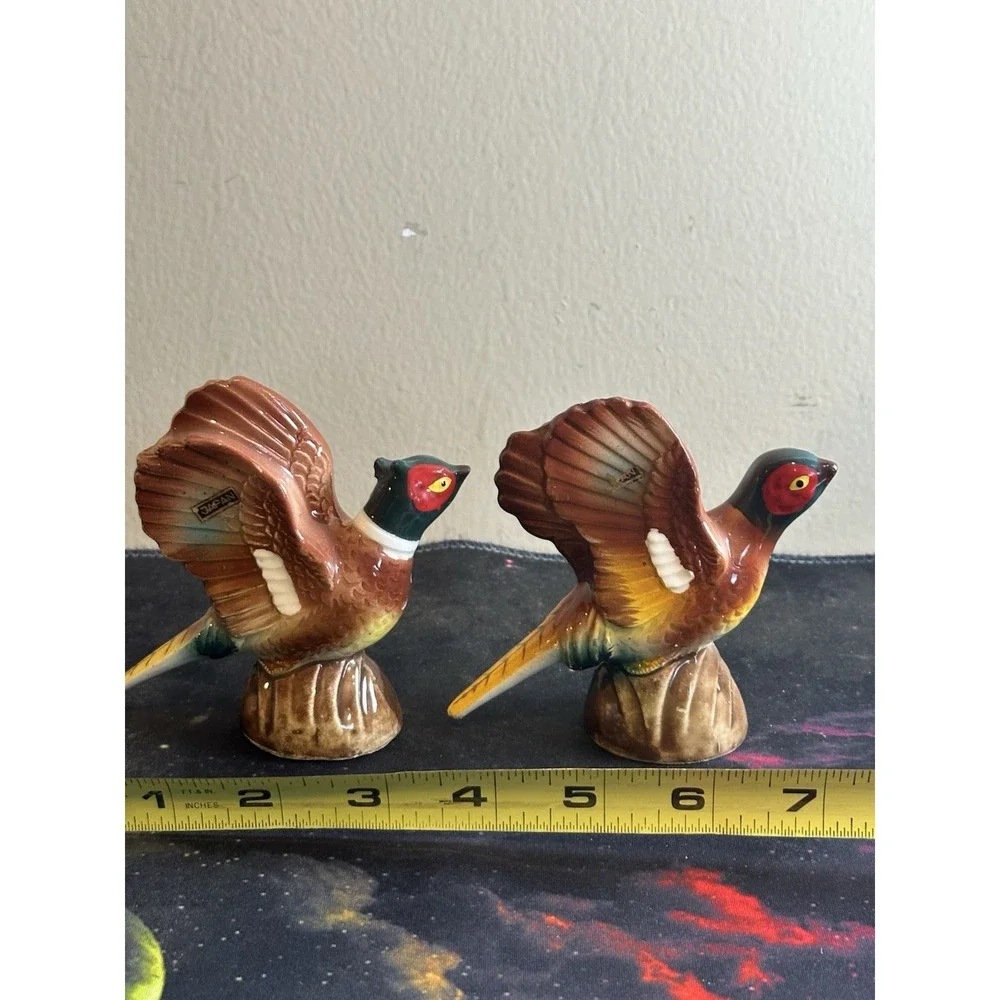 Pheasant Shaped Salt & Pepper Shakers‎